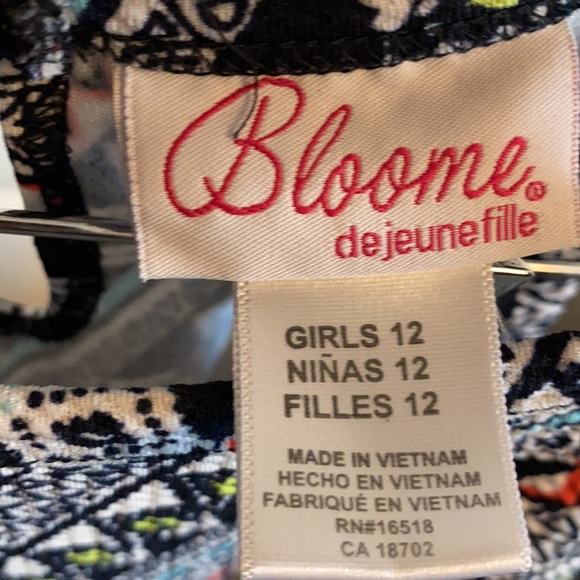 Girls dress - Picture 4 of 4